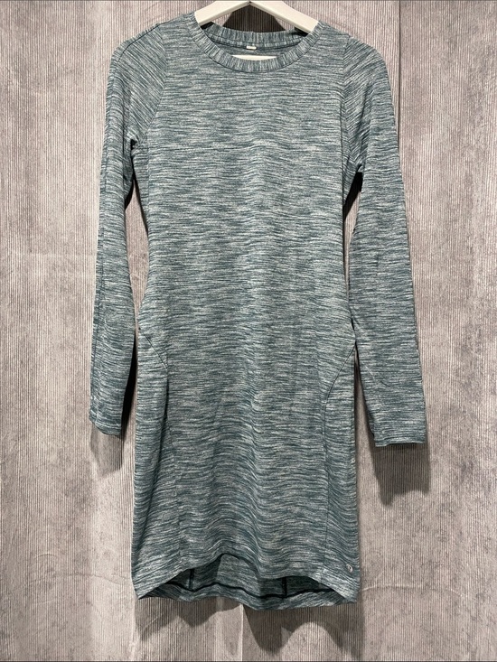 lululemon athletica Dresses & Skirts - Lululemon heathered grey green long sleeve dress